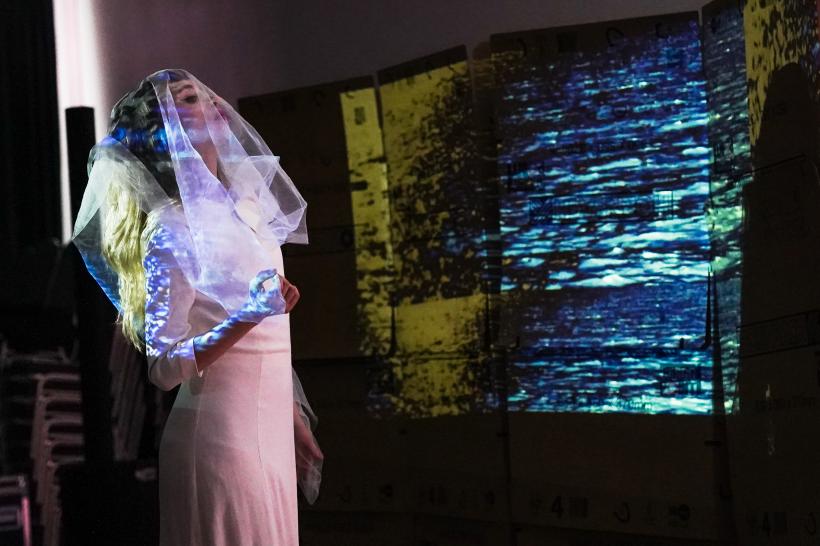 Monoloagele solitudinii, premieră 18849880