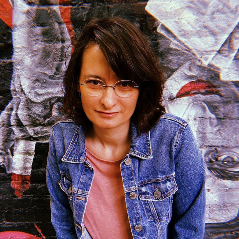 Proiectul de educație media „Documentare la bibliotecă” revine cu ateliere în bibliotecile din Vâlcea, București și Dâmbovița 18849878