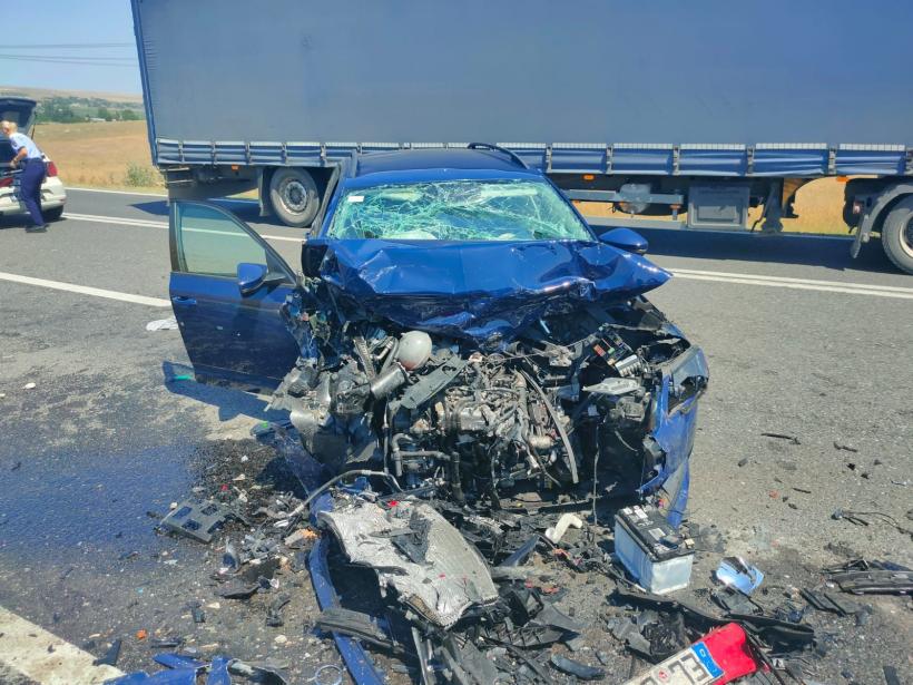 Accident grav pe DN 22 în județul Constanța. Patru persoane au fost rănite. A fost chemat elicopterul SMURD 18850323