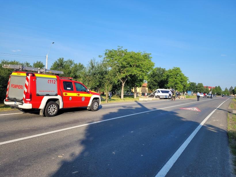 Accident rutier cu trei victime pe DN 4, în Călărași. Trafic oprit