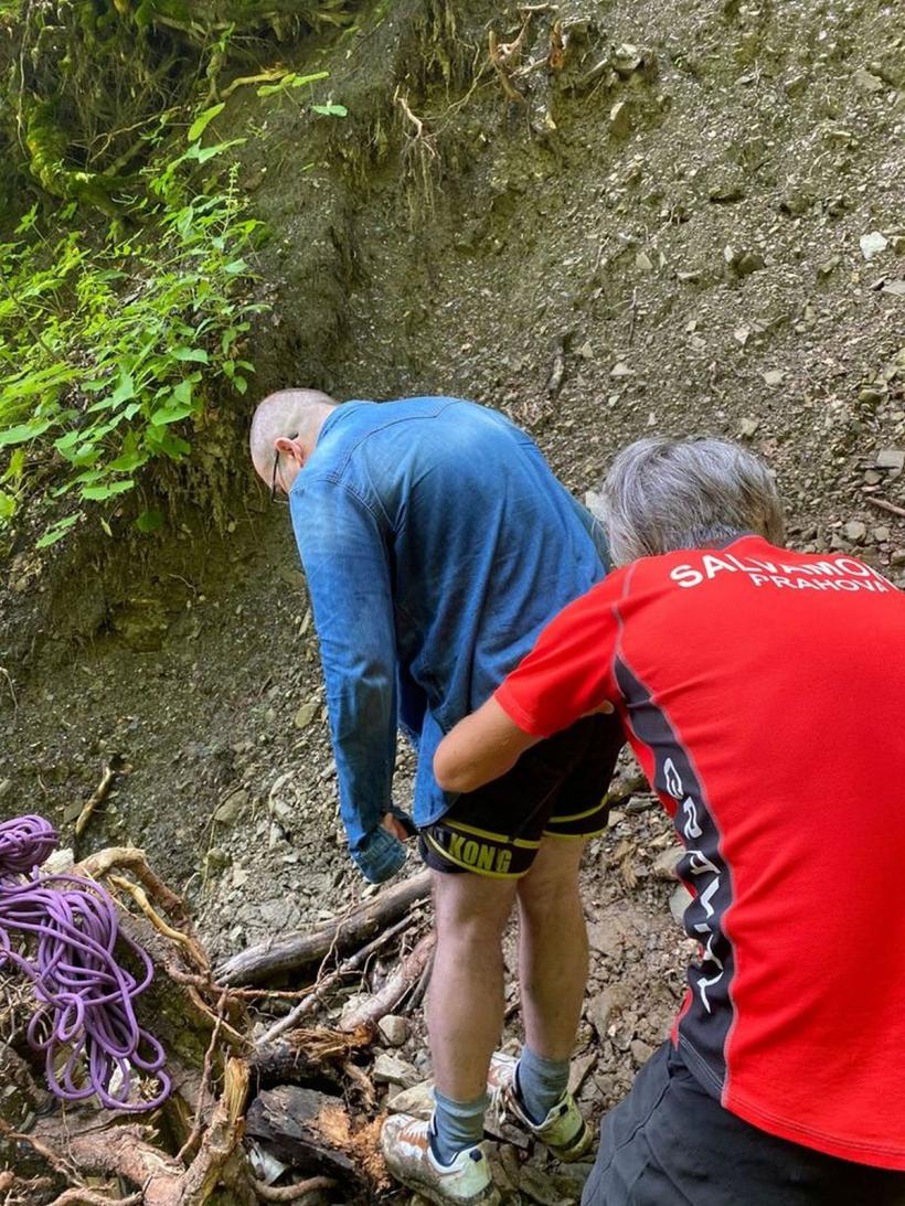 Turist abandonat în munți de ghidul montan pe care îl plătise! El a fost recuperat de salvamontişti 18851135