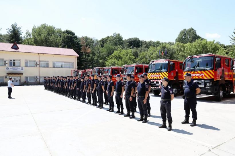 Pompierii români dislocați în Grecia pleacă pe Rodos, insulă grav afectată de incendii