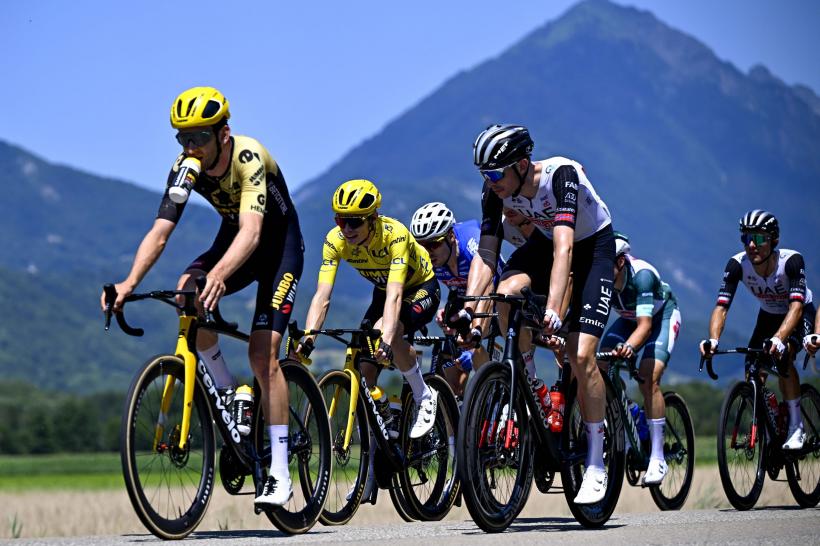 Vingegaard face dubla în Turul Franței, iar Meeus îl învinge pe Philipsen pe Champs Elysees 18851287