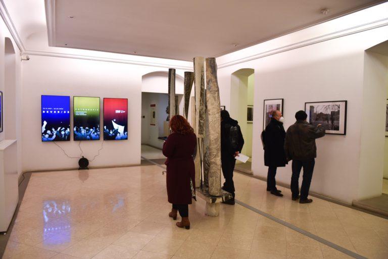 Revoluția Română din 1989 – expoziție de fotografie 18851298
