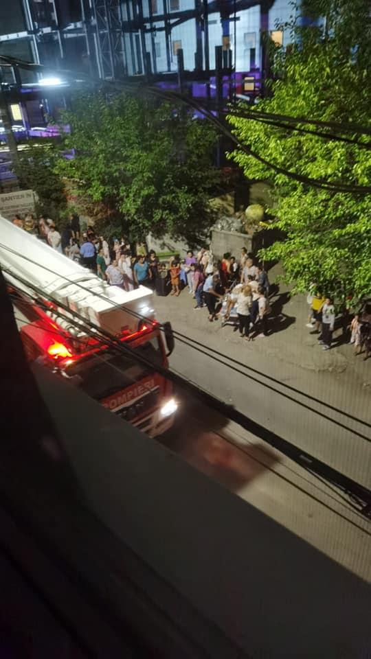 Incendiu devastator la spitalul de copii dr. Nicolae Robănescu din București. 110 pacienți au fost evacuați. Copiii au fost mutați la „Marie Curie" 18851629