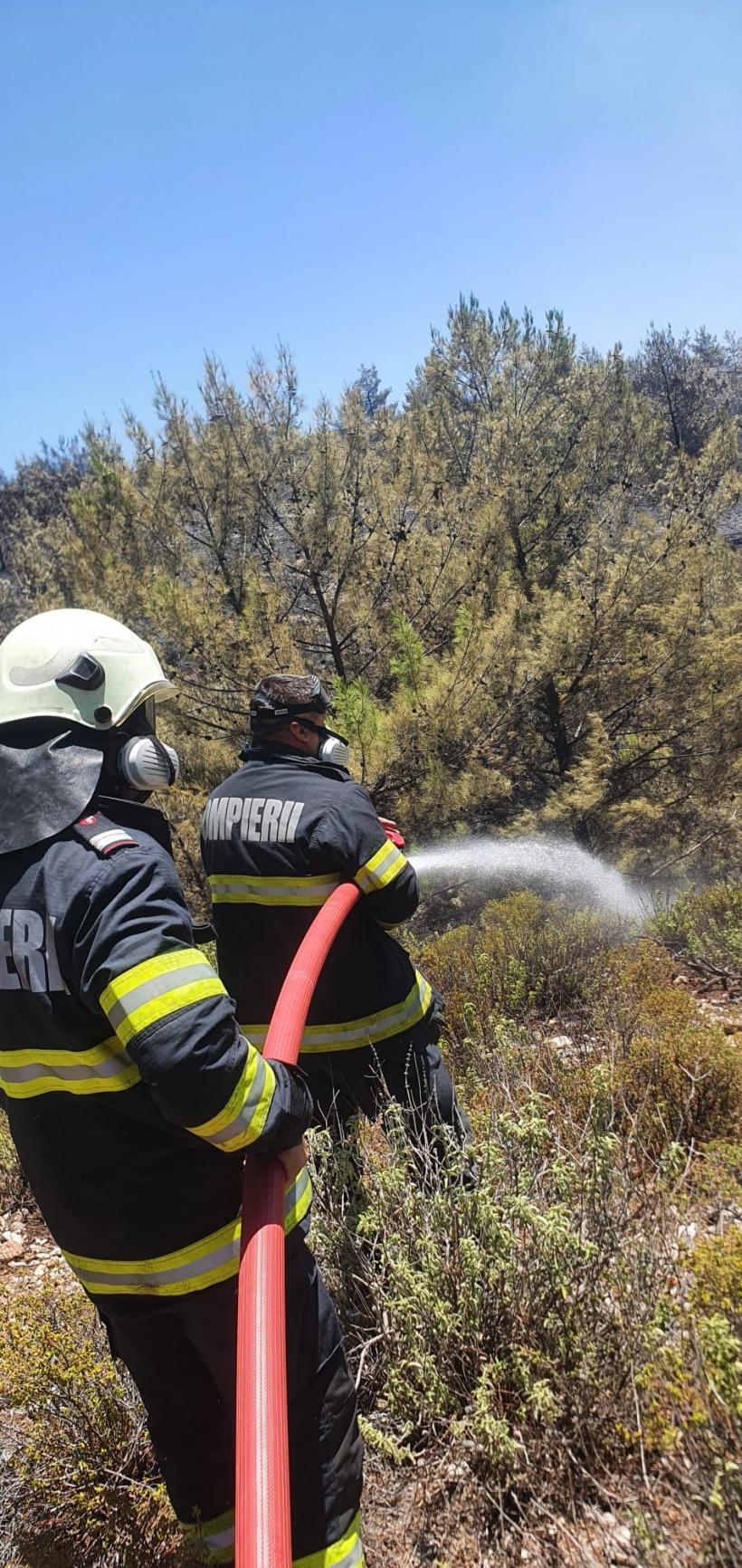 Pompierii români, eroii Greciei! Au fost primiţi cu aplauze de localnici 18851610