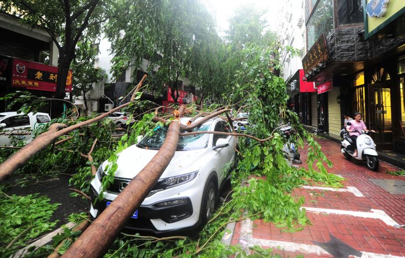 Taifunul Doksuri a făcut prăpăd în Filipine și se îndreaptă către Taiwan și China