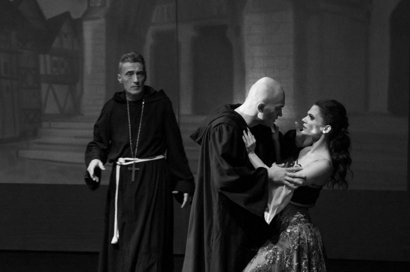 Peste 55.000 de spectatori s-au bucurat de spectacole de prestigiu alături de Opera Vox în stagiunea curentă 18852093