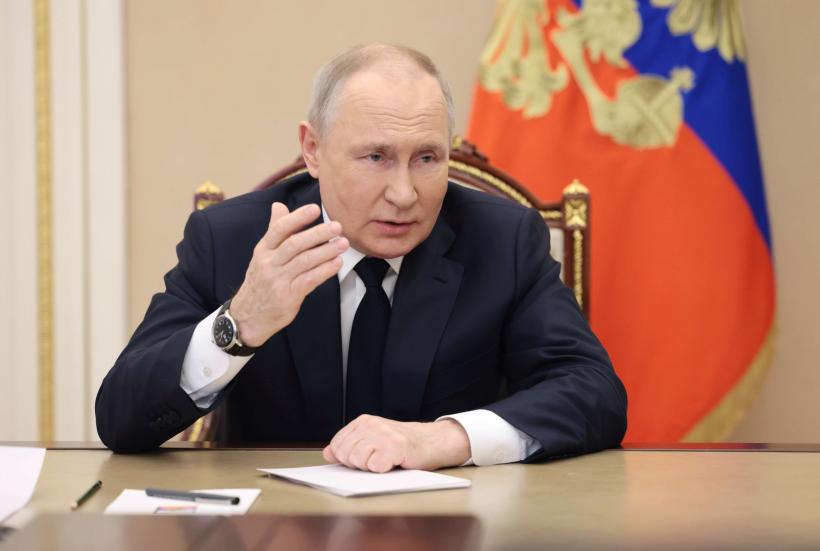 Vladimir Putin apără arestarea vocilor critice la adresa războiului său