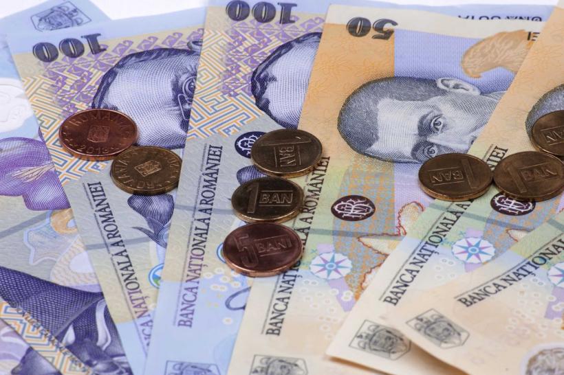 Capitalismul românesc: muncești la privat pentru salarii la stat 18852593