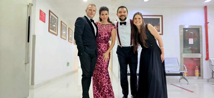 Tenorul Ștefan von Korch continuă parcursul istoric cu orchestra Reino de Aragón în China 18852659