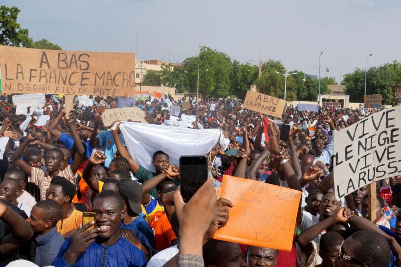 Blocul vest-african, negocieri cu liderii loviturii de stat din Niger