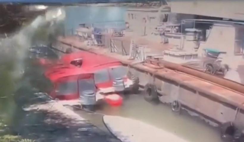 Accident GRAV în portul Sulina. Un remorcher a distrus bărci și pontoane