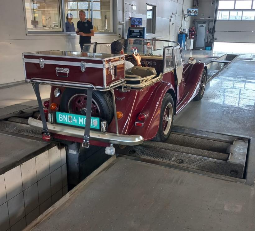 Mașină de colecție, la RAR Ialomița 18853151