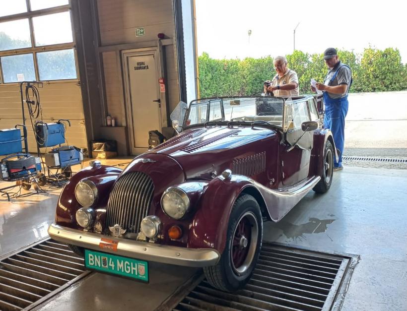 Mașină de colecție, la RAR Ialomița 18853153