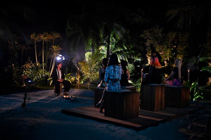 Un bonfire special dă peste cap lucrurile pe Insula Iubirii, în ultima săptămână a celui mai dur test de fidelitate 18853156