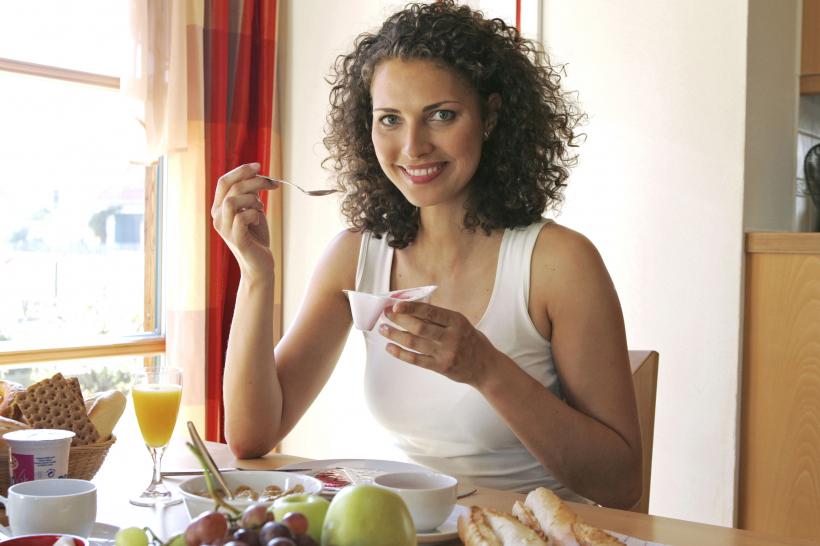 Un mic dejun consumat devreme poate reduce riscul de diabet de tip 2