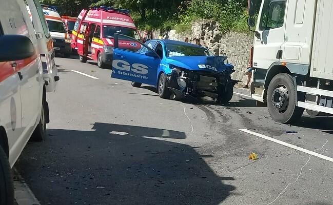 Accident mortal la Poiana Țapului. Traficul este complet oprit pe ambele sensuri 18853812