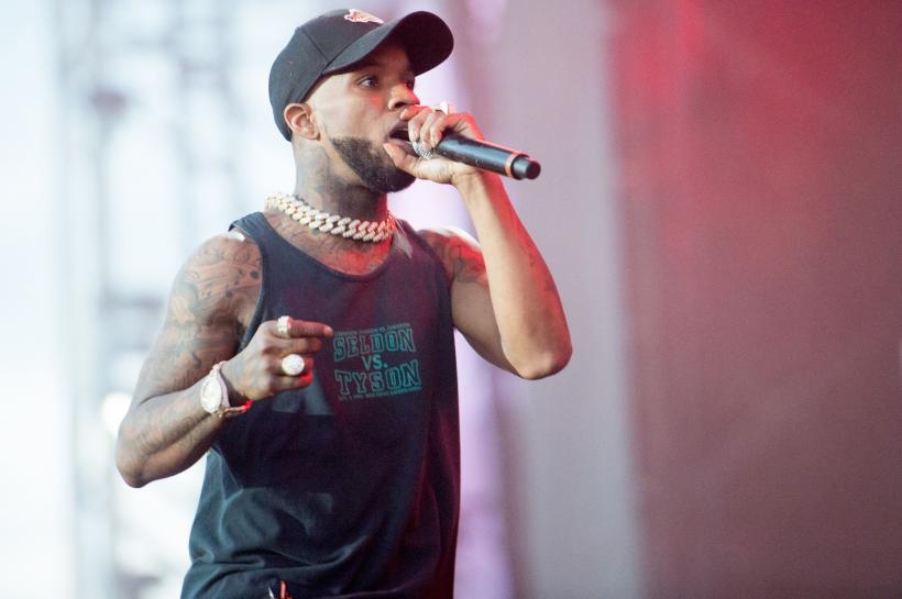 Rapperul Tory Lanez, condamnat la 10 ani de închisoare după ce a împușcat-o pe Megan Thee Stallion 18853795