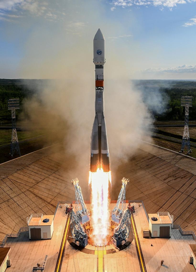 Rusia a lansat astăzi prima sa misiune spațială spre Lună din ultimii 47 de ani 18854069