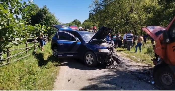 Accident grav pe un drum județean din Bistrița-Năsăud. Patru tineri au fost răniți. A fost chemat elicopterul SMURD 18854417