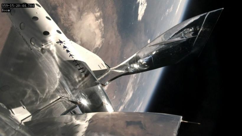 Primii turiști spațiali de la Virgin Galactic au avut parte de o „experiență suprarealistă” 18854325
