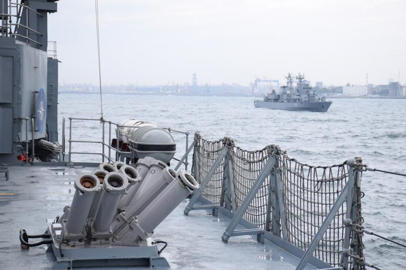 „Vânjosul”, „Vârtosul” și „Voinicul” îl vor aduce pe Zeul Neptun la Ziua Marinei 18854469