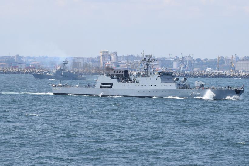 „Vânjosul”, „Vârtosul” și „Voinicul” îl vor aduce pe Zeul Neptun la Ziua Marinei 18854472