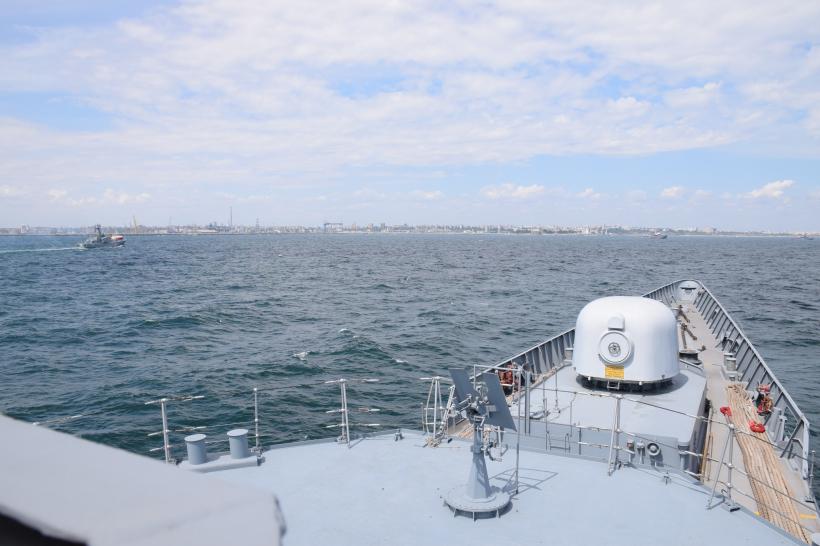 „Vânjosul”, „Vârtosul” și „Voinicul” îl vor aduce pe Zeul Neptun la Ziua Marinei 18854474