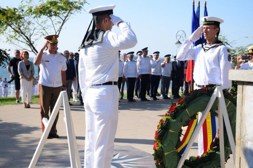 Ziua Recunoștinței, ceremonie militară și religioasă la Constanța 18854519