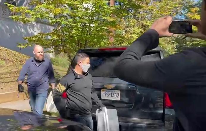 Un fost agent FBI de contrainformaţii a recunoscut că a lucrat pentru oligarhul rus Oleg Deripaska 18854785