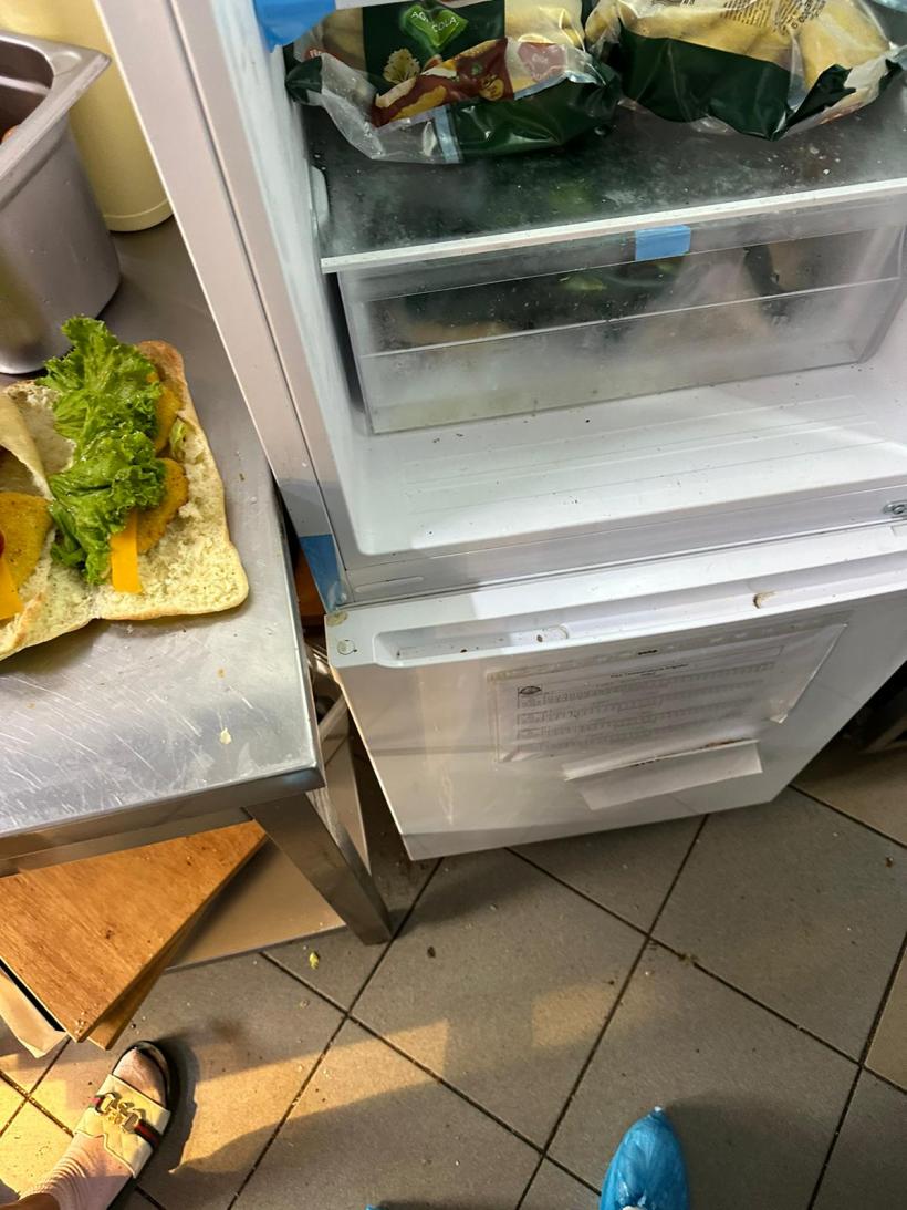 ANSVSA: Amenzi de aproape 600.000 de lei în unităţi de alimentaţie publică de pe Litoral 18854926