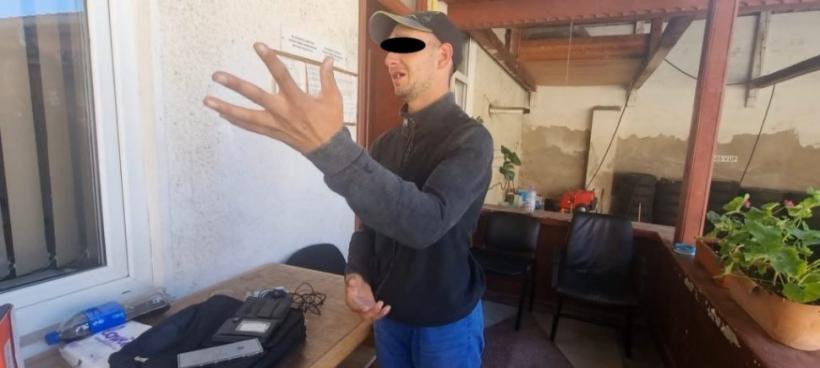 Cerșetor de lux în Alba Iulia. Ce au găsit polițiștii în bagajele omului străzii 18854884