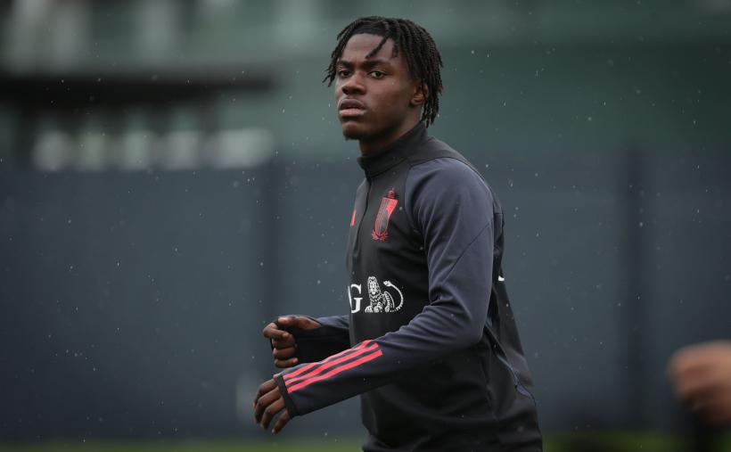 Tânărul Romeo Lavia ajunge la Chelsea  18854797