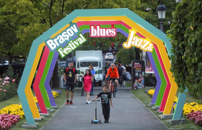 Brașov Jazz & Blues Festival, ediția a XI-a, a adunat peste  20.000 de spectatori 18855171