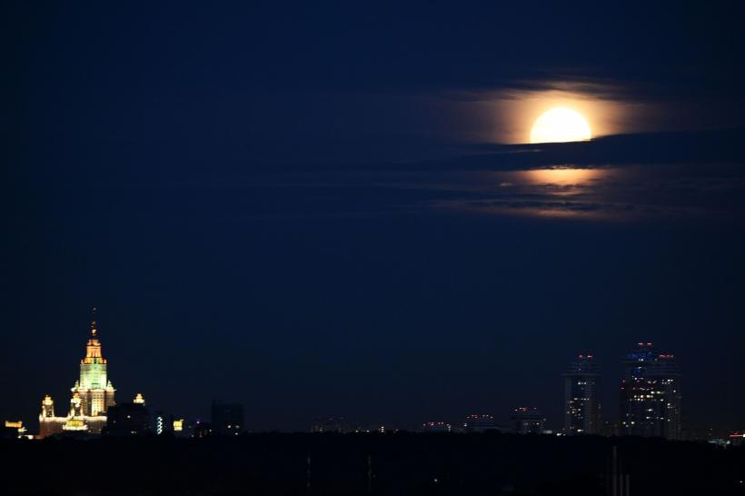 Nava spațială trimisă de Rusia pe Lună s-a prăbușit 18855495