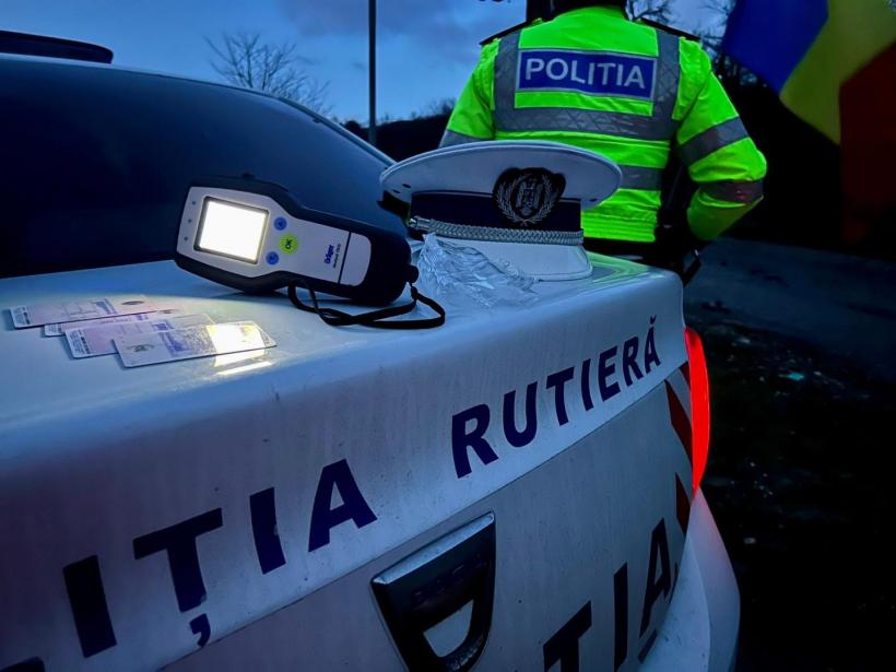 Polițiștii au reținut sâmbătă 15 permise auto pentru consum de droguri