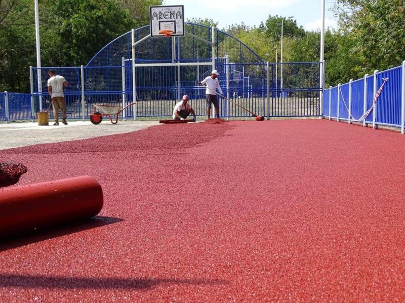 Zece terenuri de sport din parcurile Capitalei au intrat în reabilitare 18855304