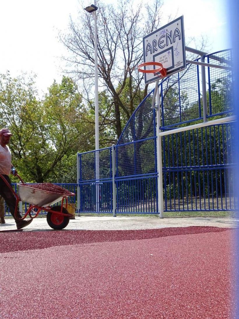 Zece terenuri de sport din parcurile Capitalei au intrat în reabilitare 18855305