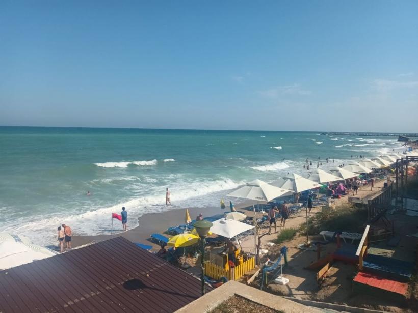 Fenomenele extreme din Marea Neagră, periculoase și la mal 18855453