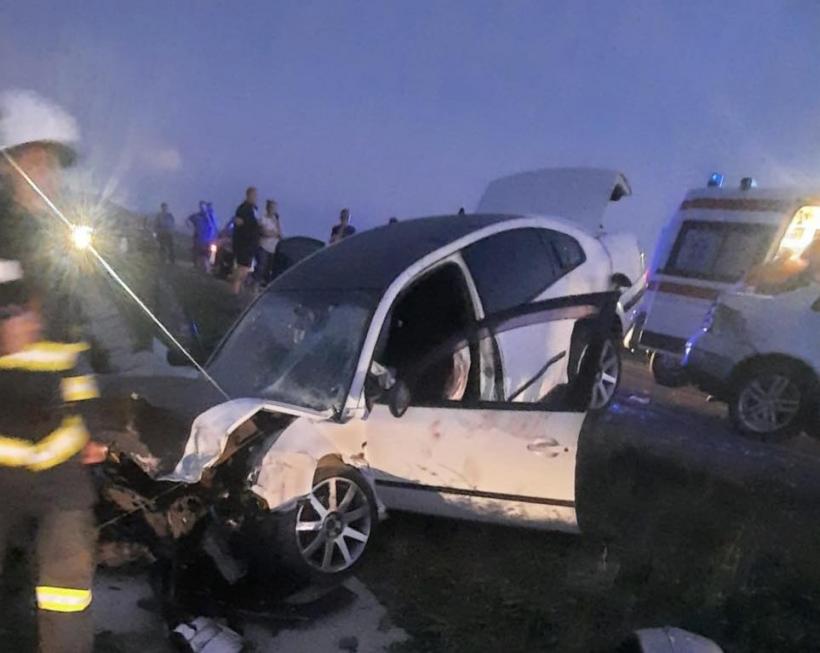 Accident cu patru victime între Arad și Hunedoara. Două persoane sunt în comă 18855834