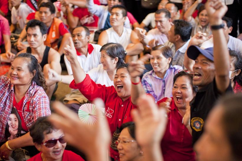 Fost premier thailandez, revenit în țară după 15 ani de exil. El a fost arestat 18855691