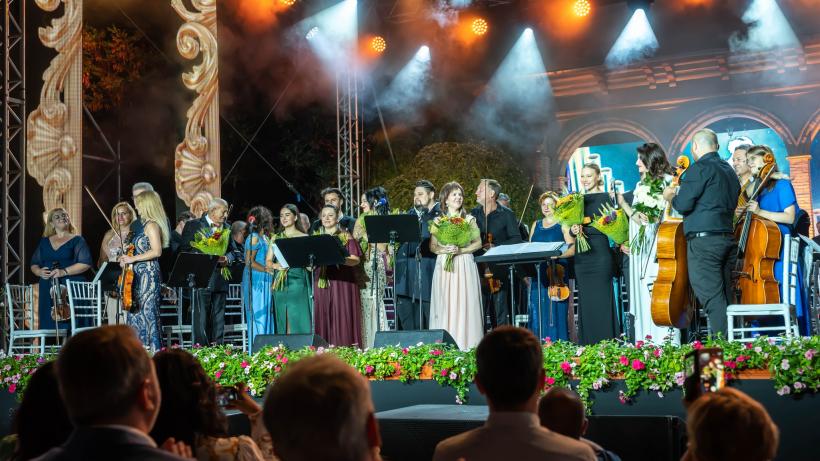  Peste 6.000 de oameni prezenți la Festivalul Internațional de Nai “Gheorghe Zamfir” 18855809