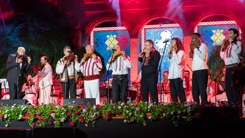  Peste 6.000 de oameni prezenți la Festivalul Internațional de Nai “Gheorghe Zamfir” 18855811