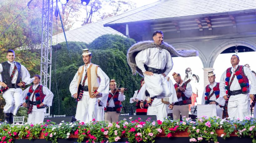  Peste 6.000 de oameni prezenți la Festivalul Internațional de Nai “Gheorghe Zamfir” 18855814