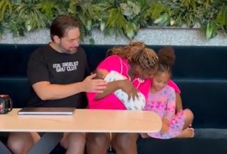 Serena Williams a născut cel de-al doilea copil, Adira River Ohanian 18855856