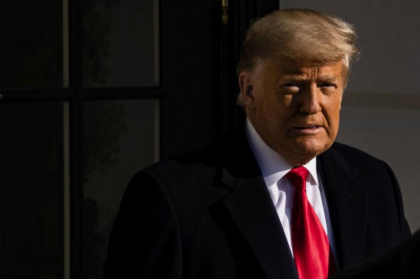 Trump se amuză de contracandidații săi la prima dezbatere pentru alegeri a republicanilor  18856033