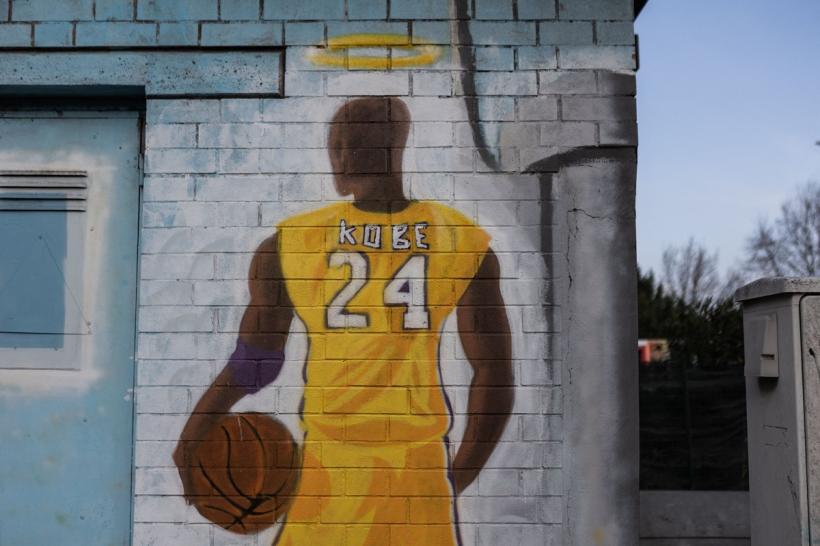 LA Lakers îl va comemora pe Kobe Bryant cu o statuie de bronz