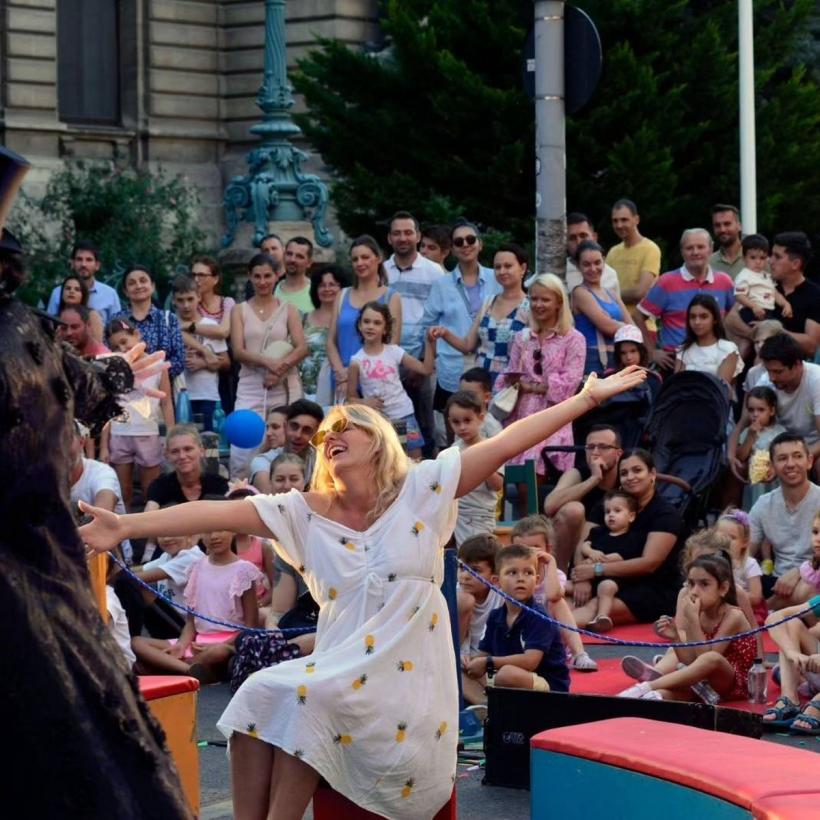 One-man show Mihai Mălaimare, peste 2.000 de dansatori la „Noaptea Dansului” şi cele mai îndrăgite personaje ale Operei Comice pentru Copii animă Calea Victoriei în weekendul 26-27 august, la „Străzi deschise – Bucureşti”