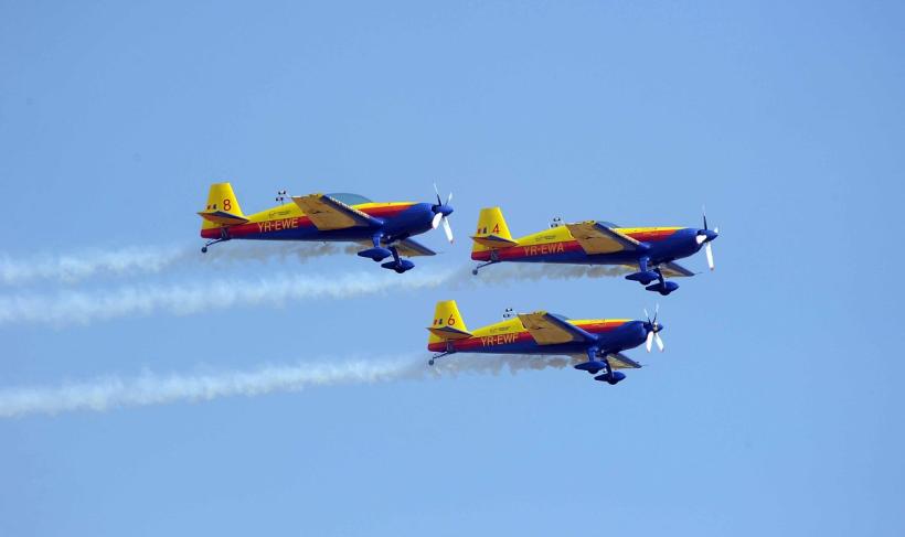 Show aviatic la aeroportul Băneasa 18856408